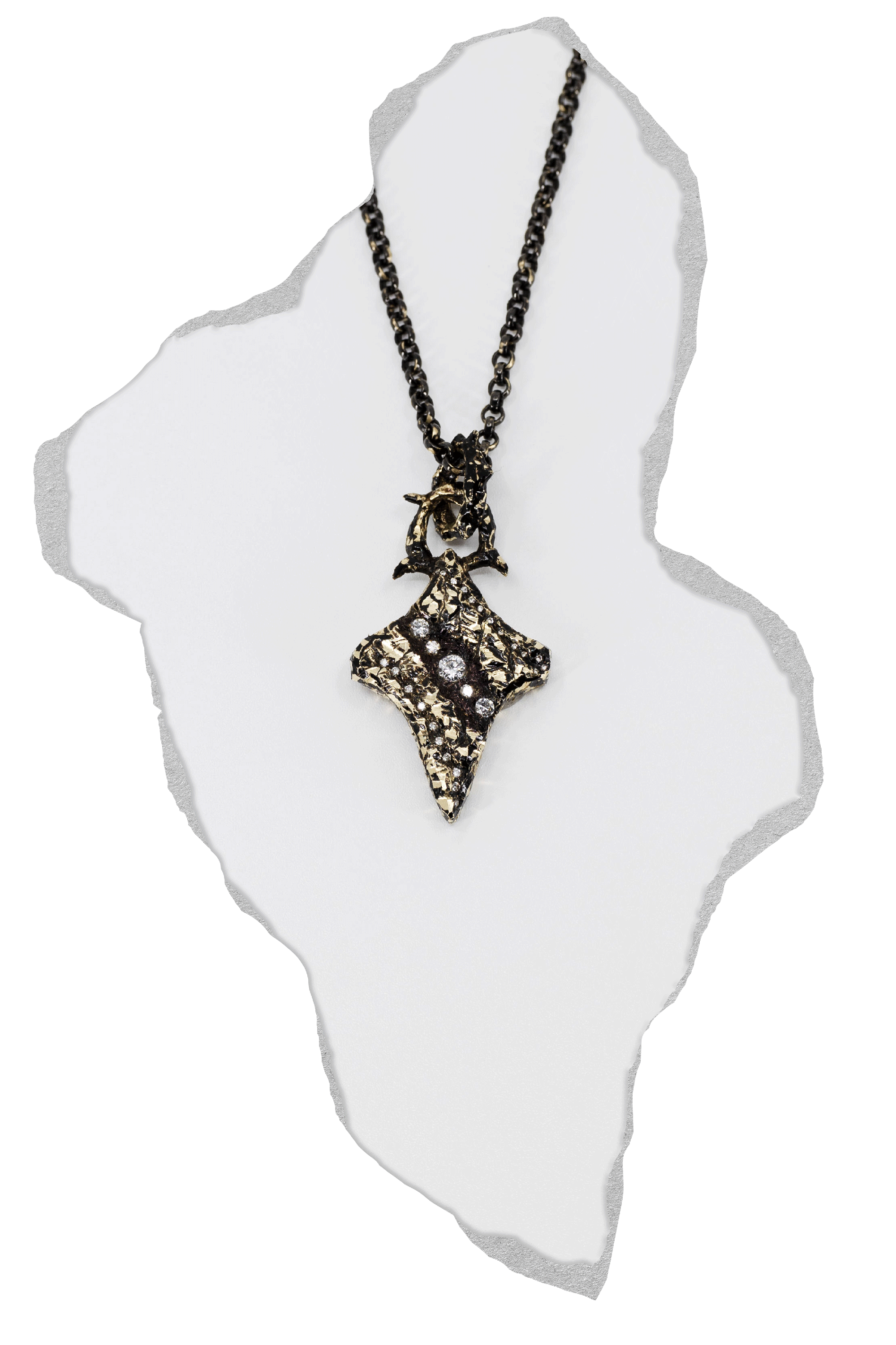 Acruxis Pendant Obsidian | Yellow Gold, Black Ruthenium Plating & White Diamonds