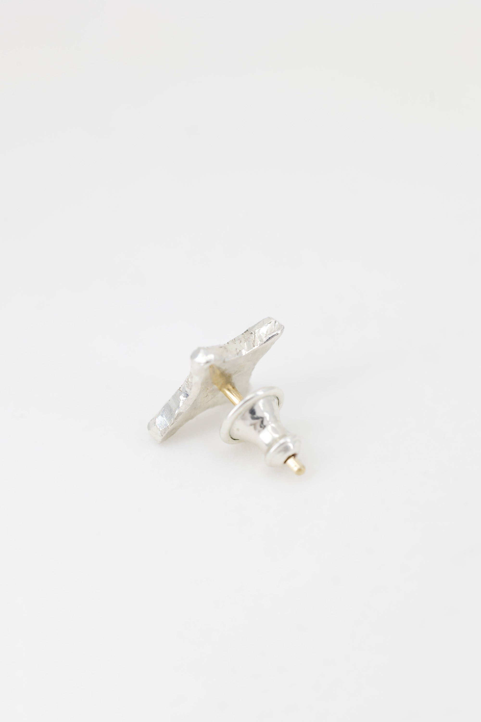 Acruxis Stud | Sterling Silver & White Diamonds